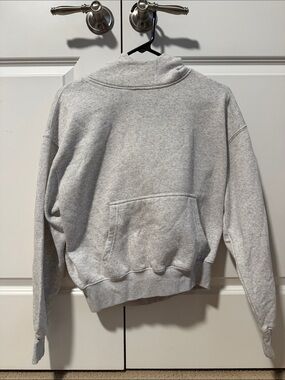 Classic Crewneck Sweatshirt in Light Gray